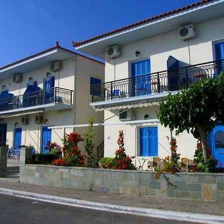 Apollon Hotel Tirós Eksteriør billede